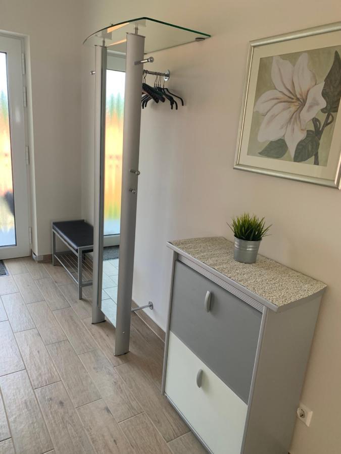 Freiraum Apartment Анвайлер ам Трифелс Екстериор снимка