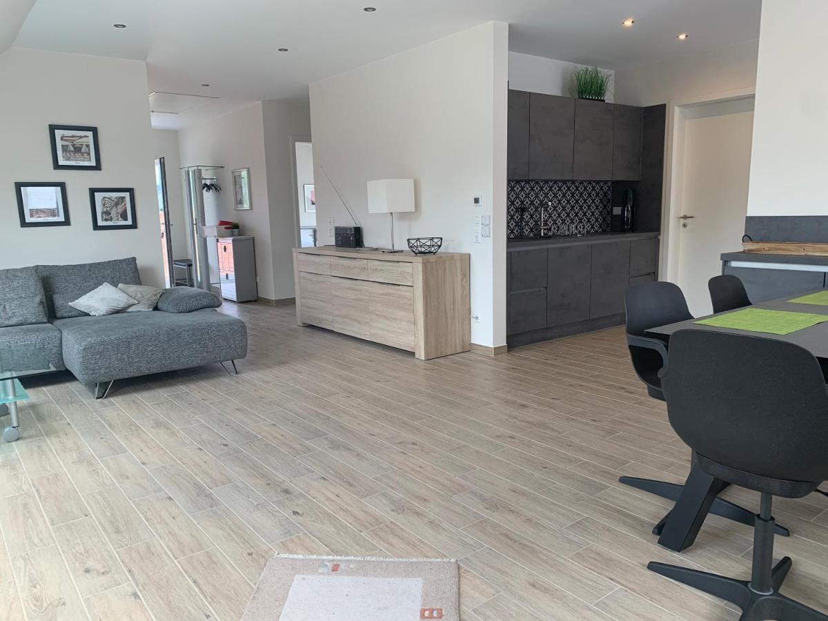 Freiraum Apartment Анвайлер ам Трифелс Екстериор снимка